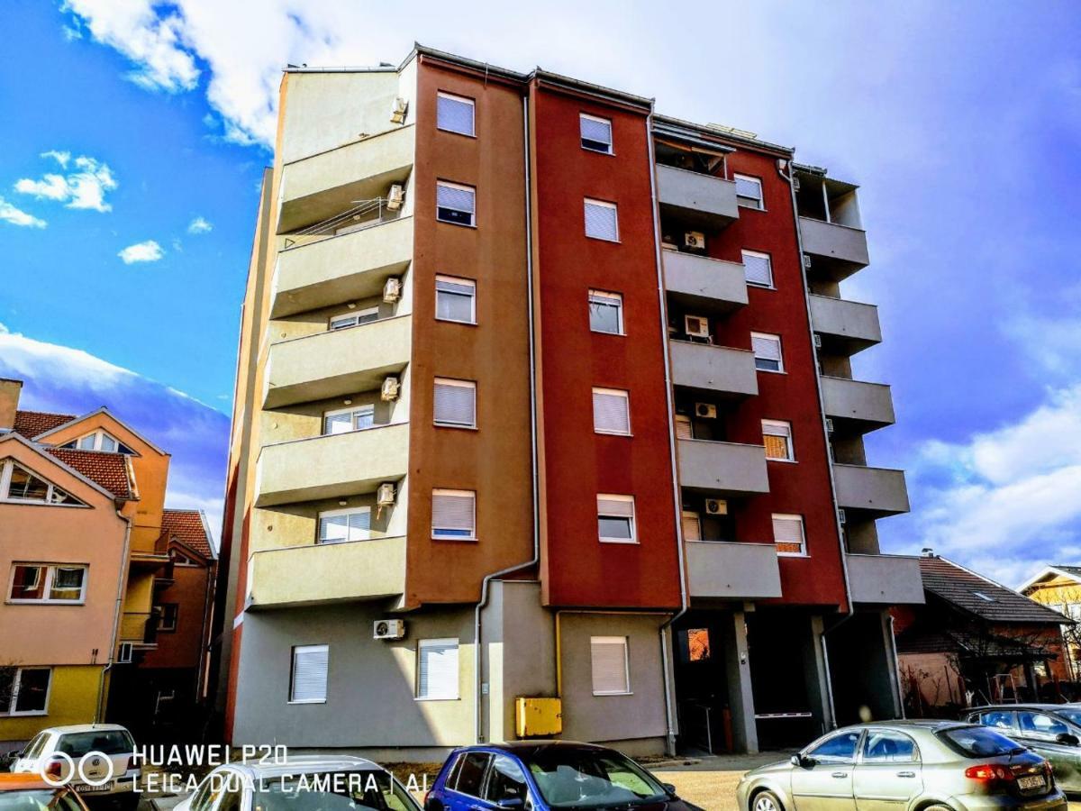Apartman Kiss Osijek Exterior photo